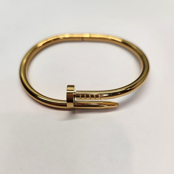 Jewelry - 18K Gold Plated Stainless Steel Nail Style Luxury Bangle